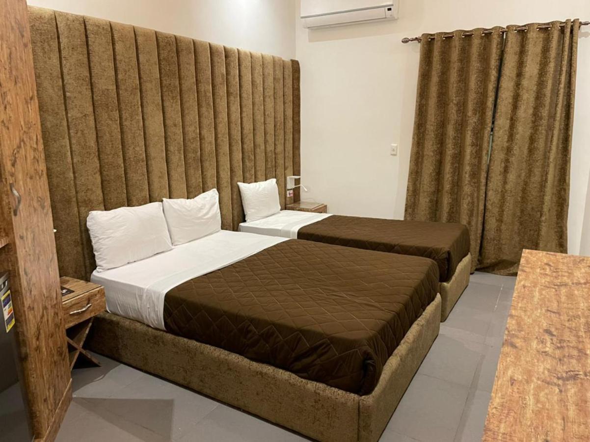 Valencia Ap Cairo Hotel Ngoại thất bức ảnh