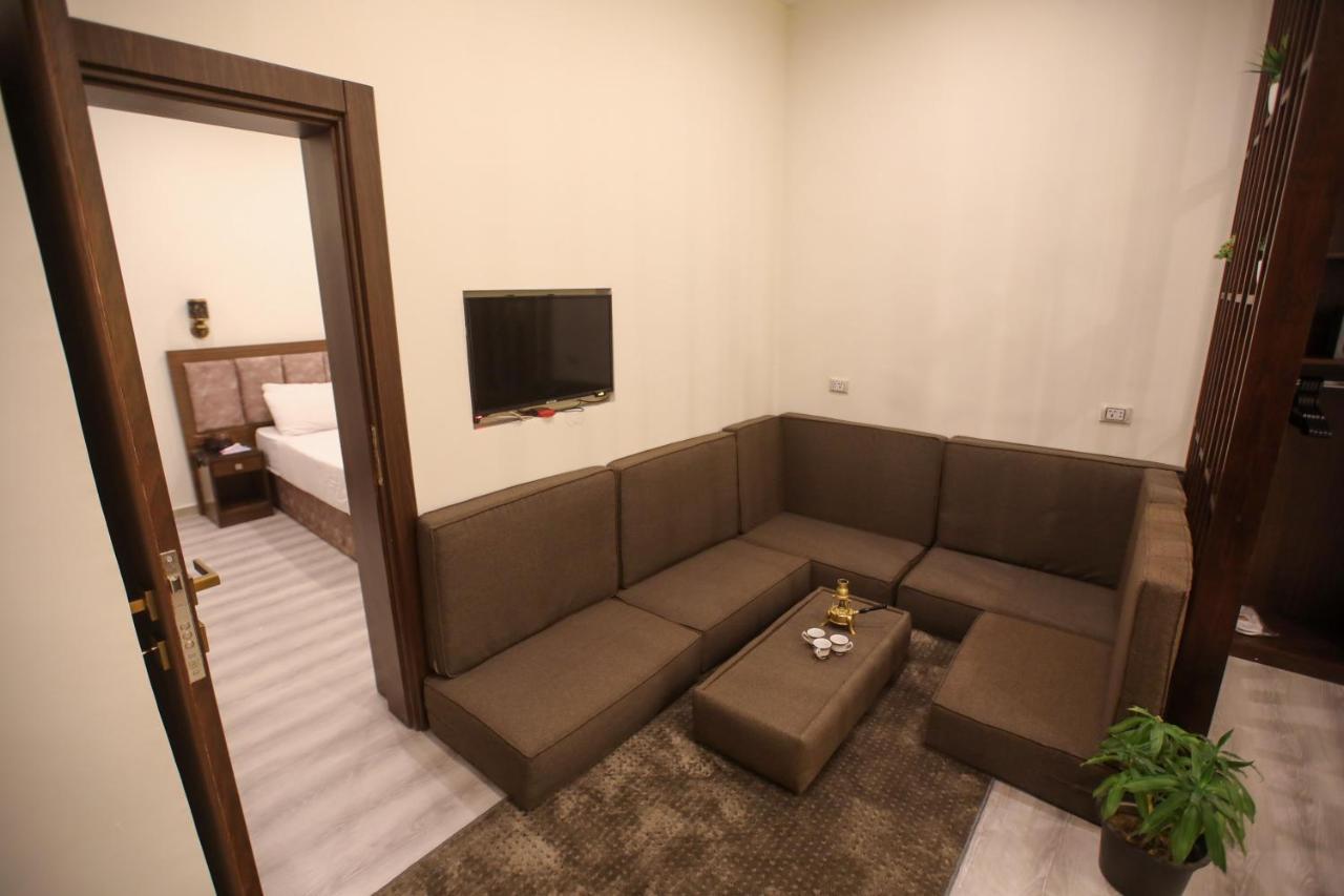 Valencia Ap Cairo Hotel Ngoại thất bức ảnh